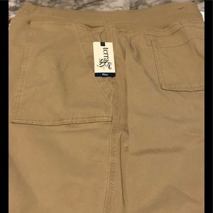 Terra & Sky Plus Tan Utility Capri 1X (16W-18W)